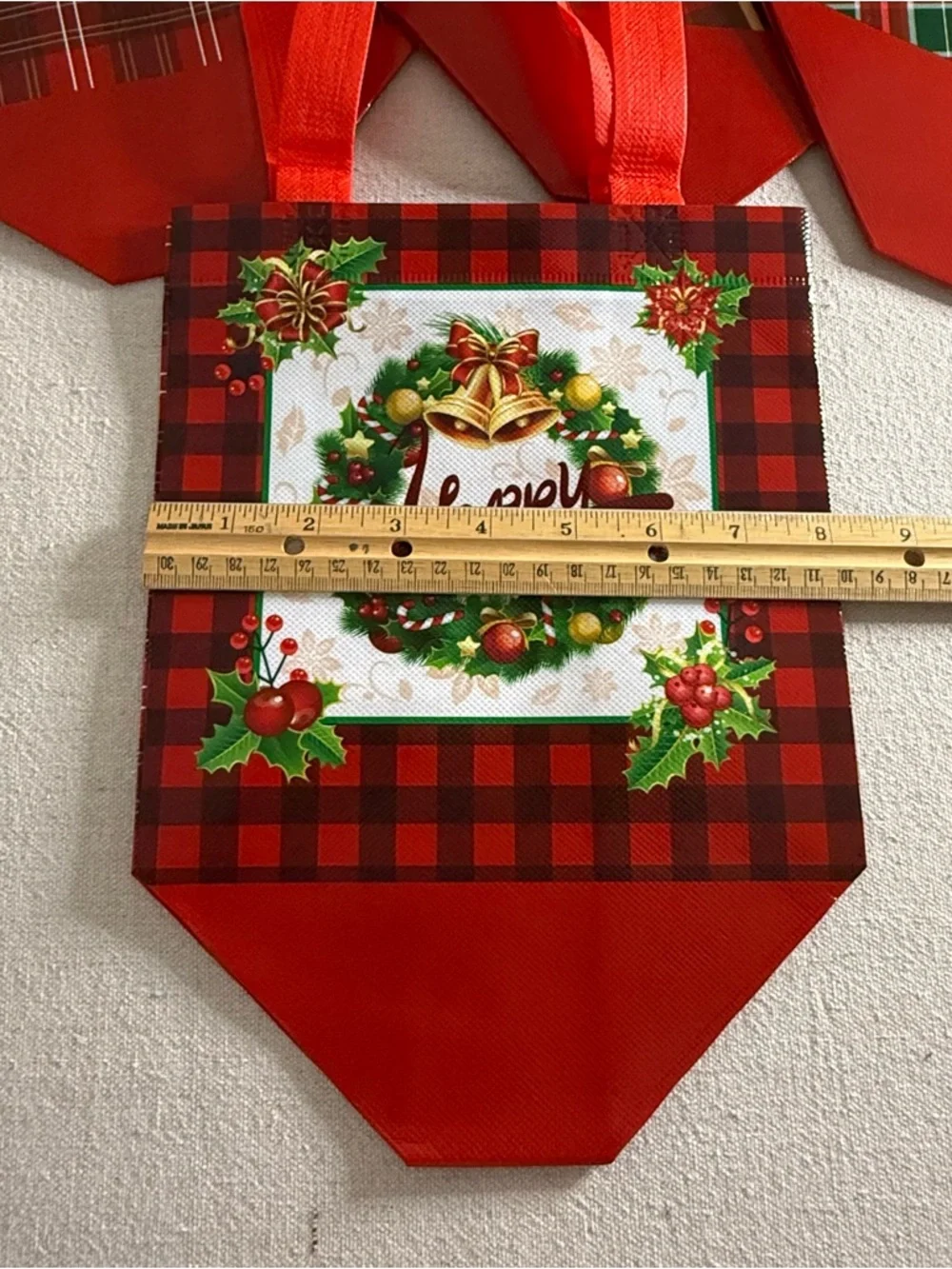 Set of 8 Festive Red Plaid Christmas Gift Bags - NWT